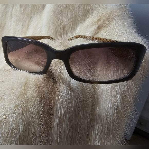 NEW COACH SUNGLASSES AND COACH SHELL CASE - Picture 2 of 5